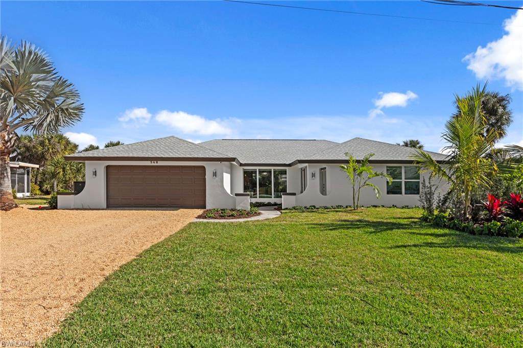 548 Boulder Dr - Photo 1