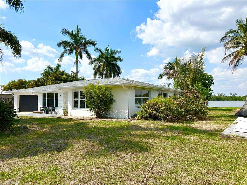 337 Shore Dr - Photo 1