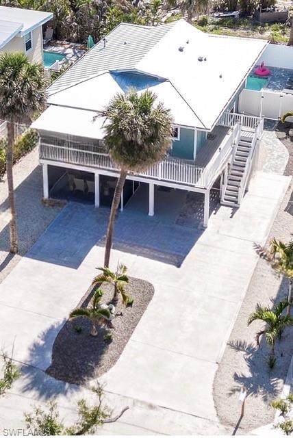 114 Lovers Ln - Photo 1