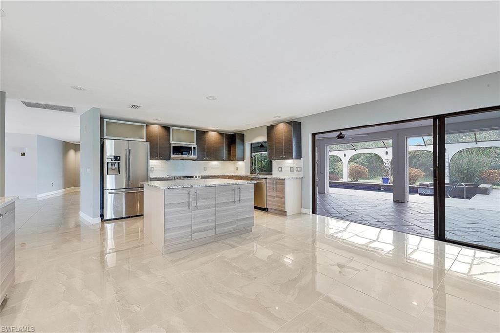 494 Cypress Way - Photo 1