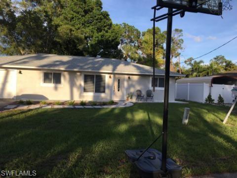 27031 Edgewood St - Photo 1
