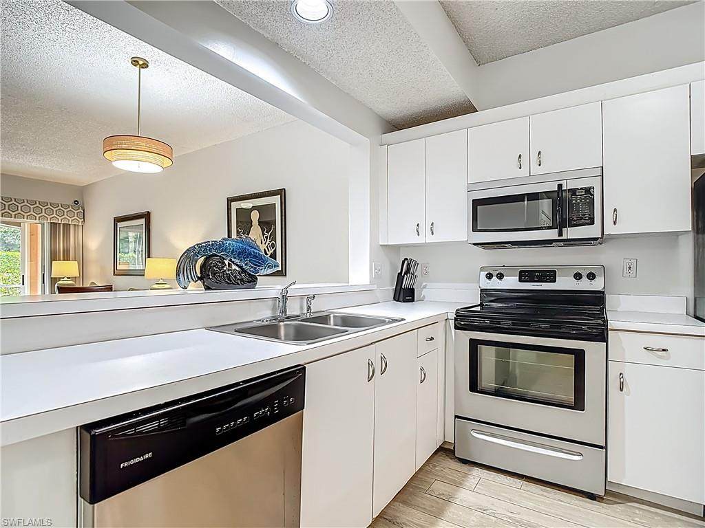 1044 Woodshire Ln - Photo 1