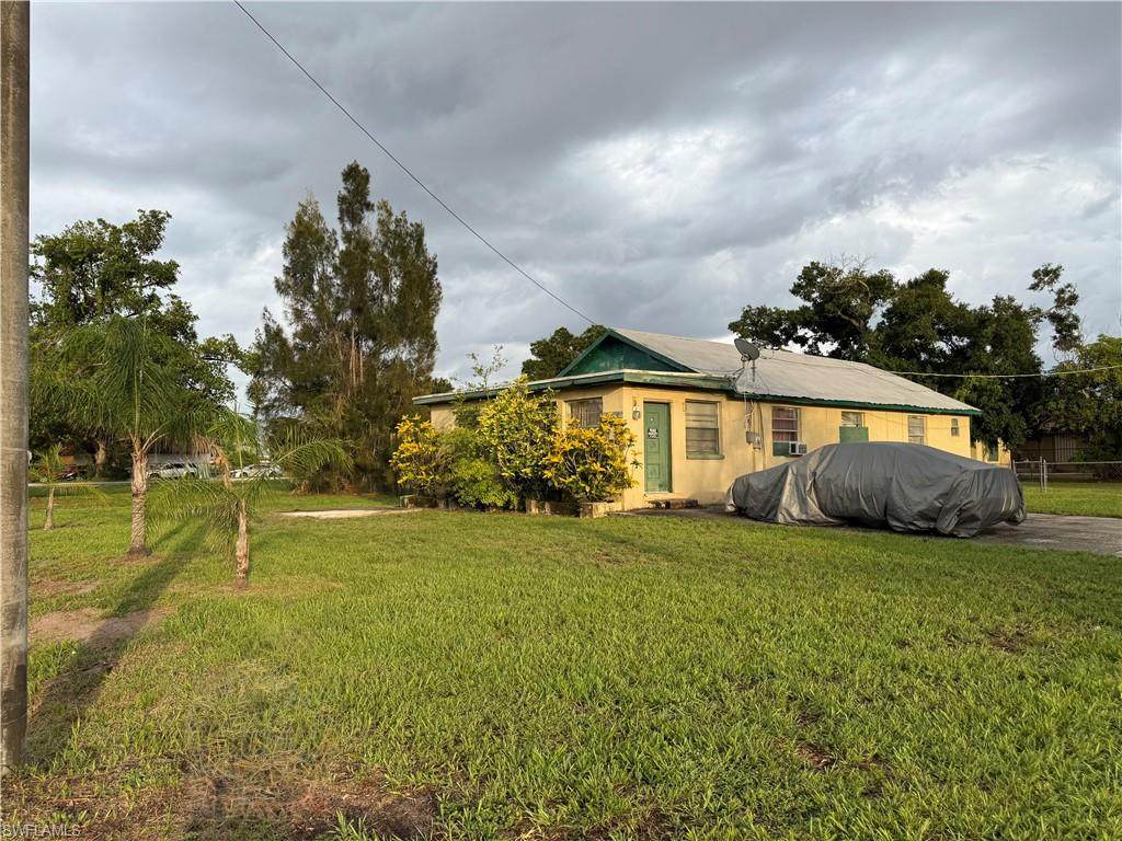 3454 Michigan Ave - Photo 1