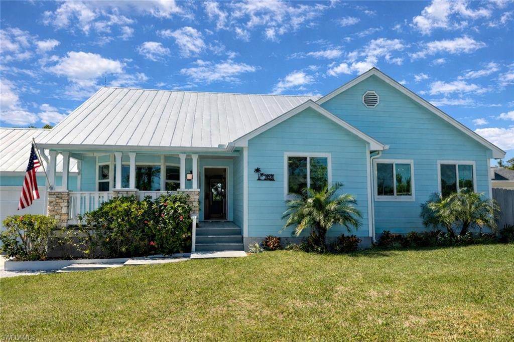 20520 Pine Tree Ln - Photo 1