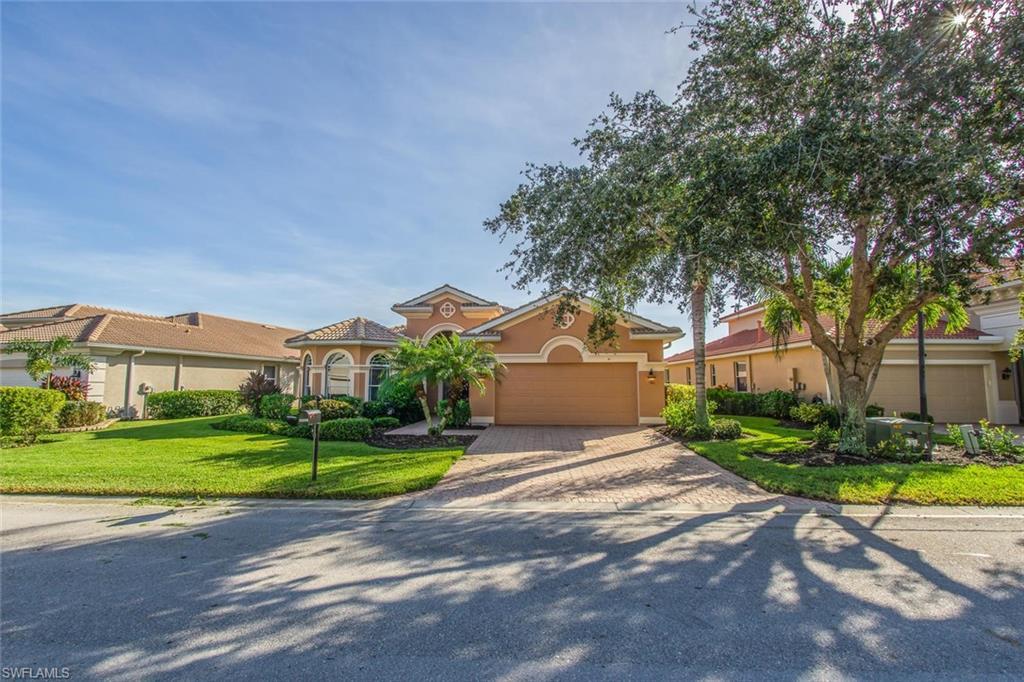 19695 Maddelena Cir - Photo 1