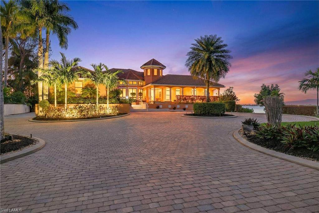 2600 Mcgregor Blvd - Photo 1