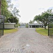 24199 Claire St - Photo 1