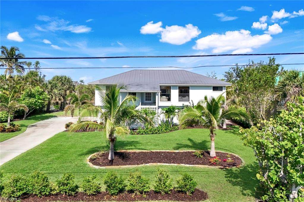 647 Rabbit Rd - Photo 1