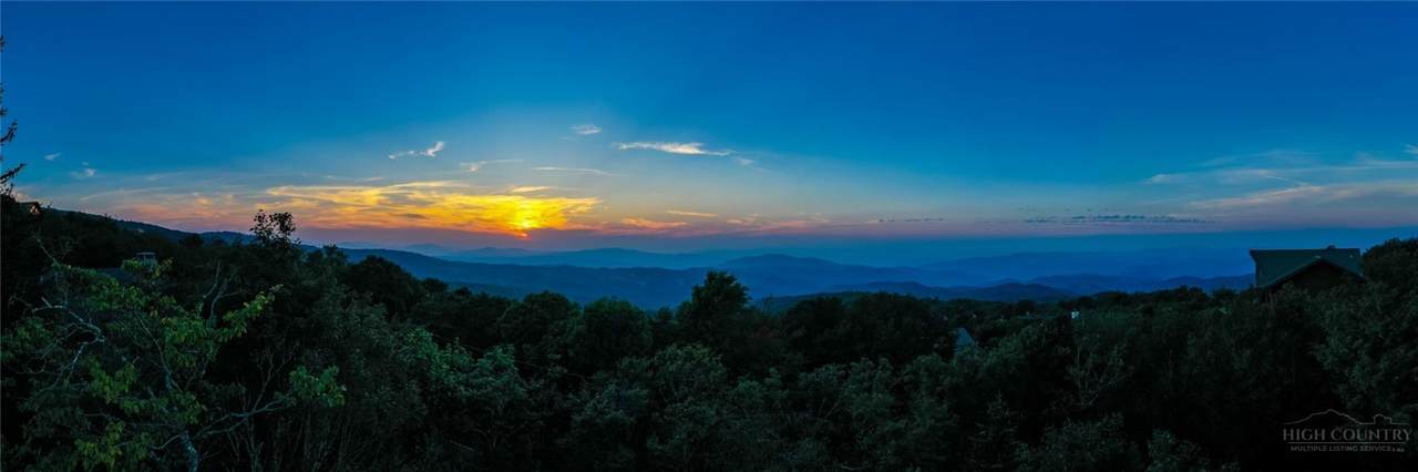 215 Pinnacle Ridge Road - Photo 1
