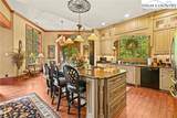 285 Wetherley - Photo 11