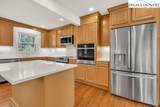 711 Possum Hollow - Photo 10