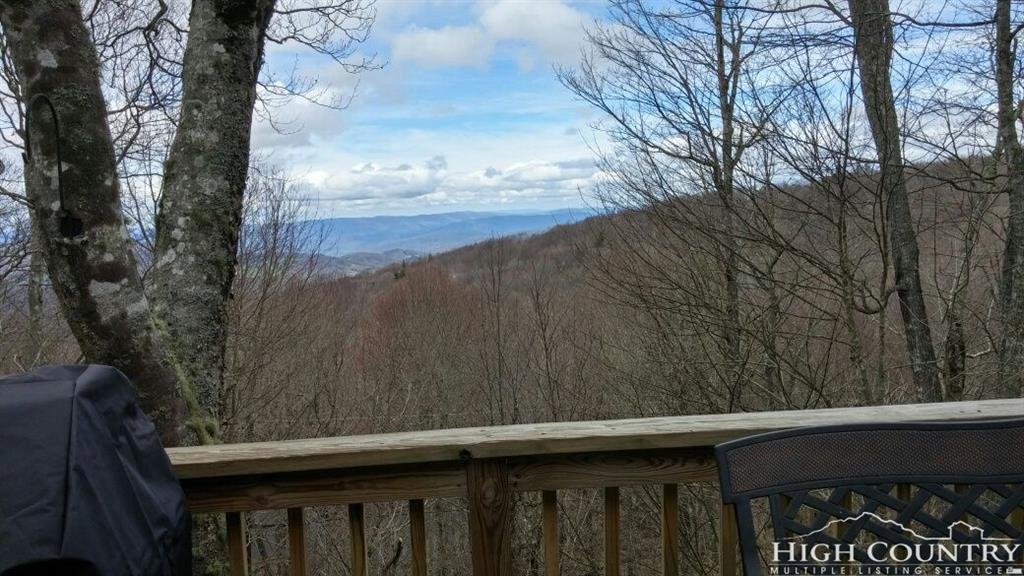 104 Hummingbird Lane - Photo 1