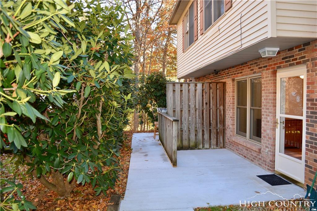 563 Margo Road - Photo 1