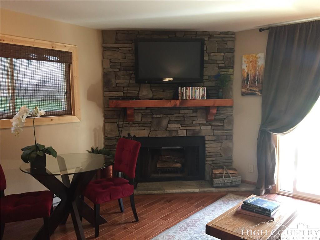 3103A 301 Pinnacle Inn Rd. Road - Photo 1