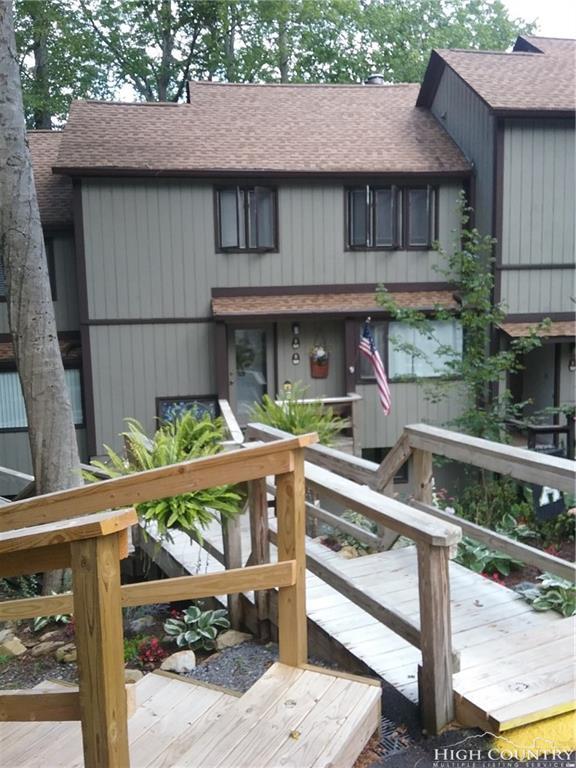 149 Slopeview Road - Photo 1