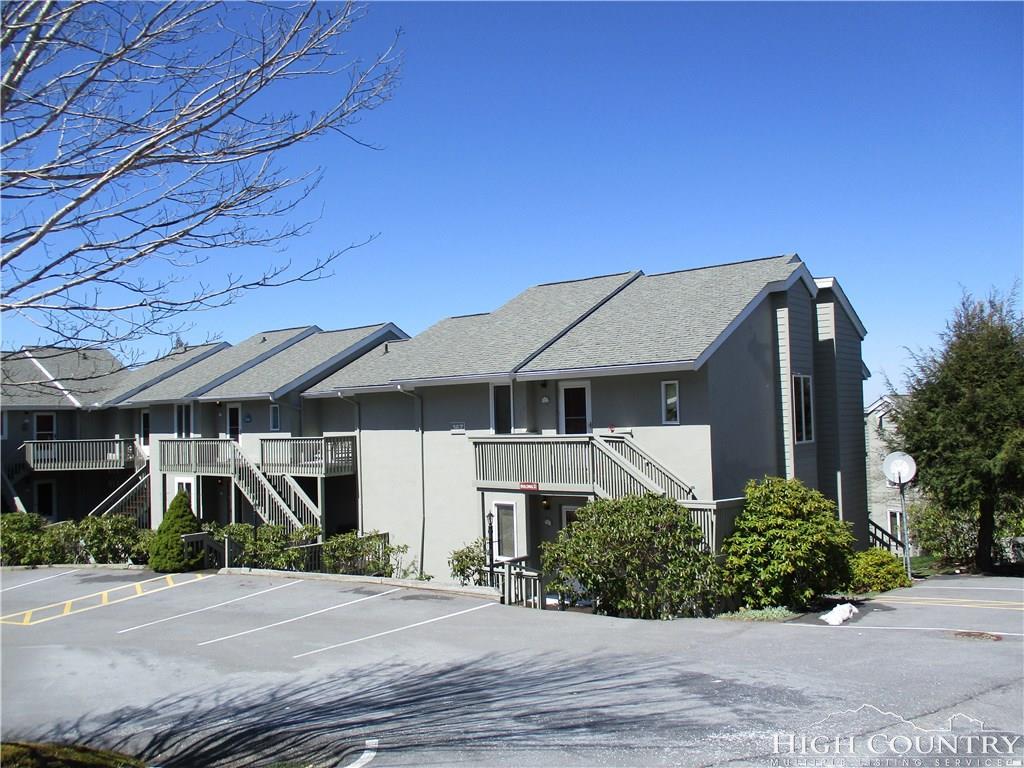 367 Skyleaf Drive - Photo 1