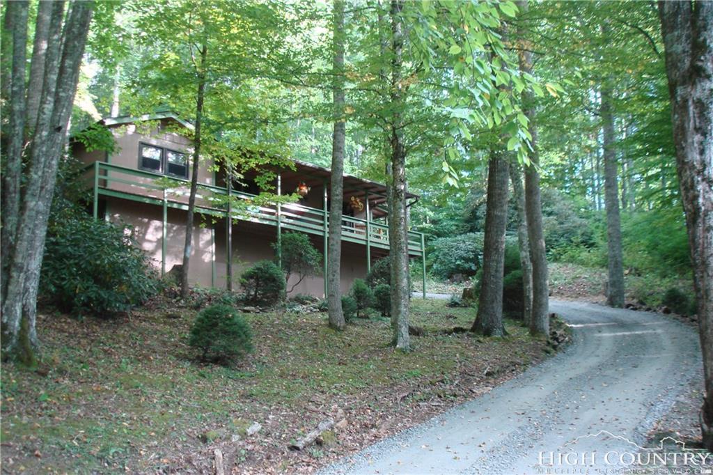 89 Carolida Circle - Photo 1