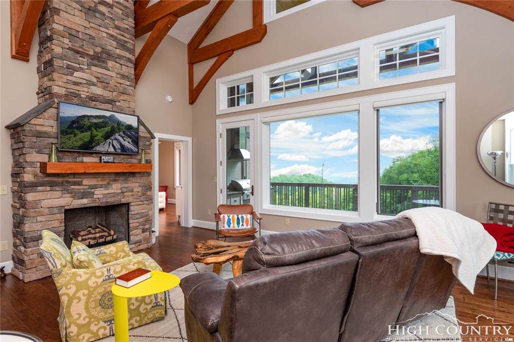 116 Red Tail Summit - Photo 1