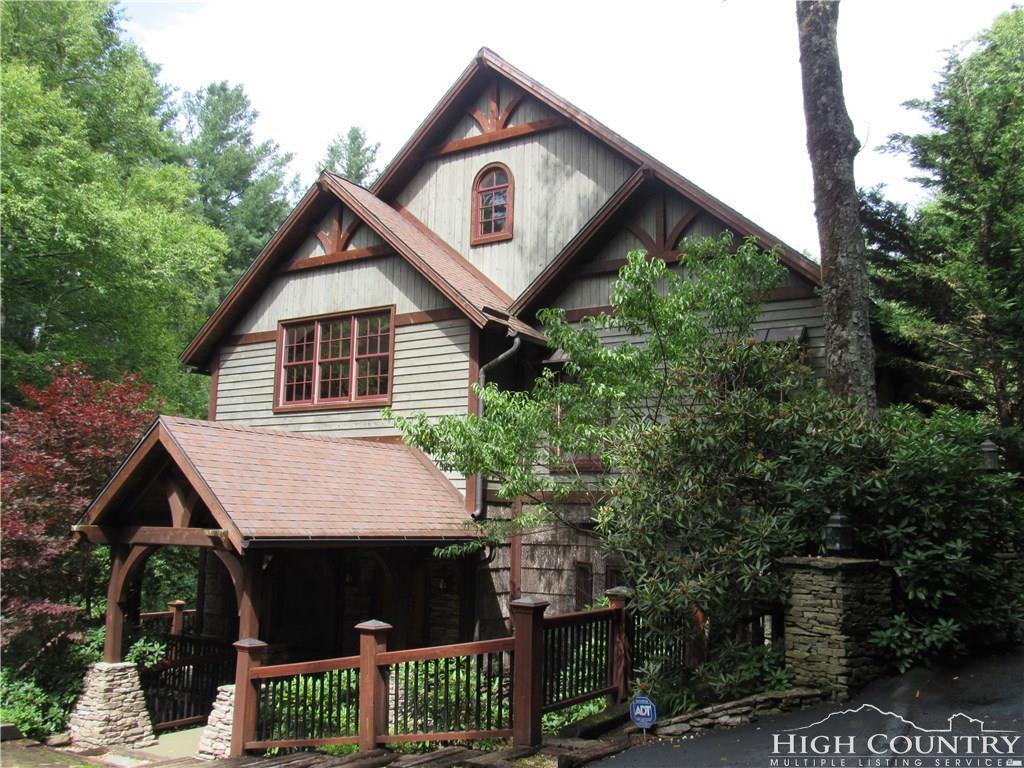 172 Foxwood Lane - Photo 1