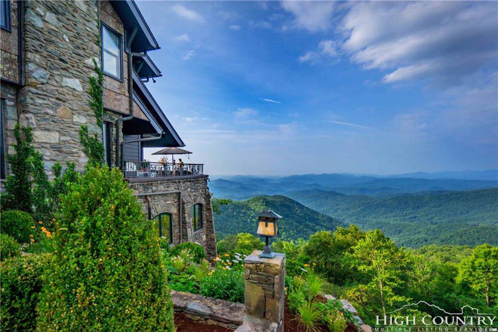 1245 Laurel Lane - Photo 1