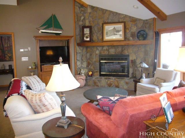 119 Dogwood Lane - Photo 1