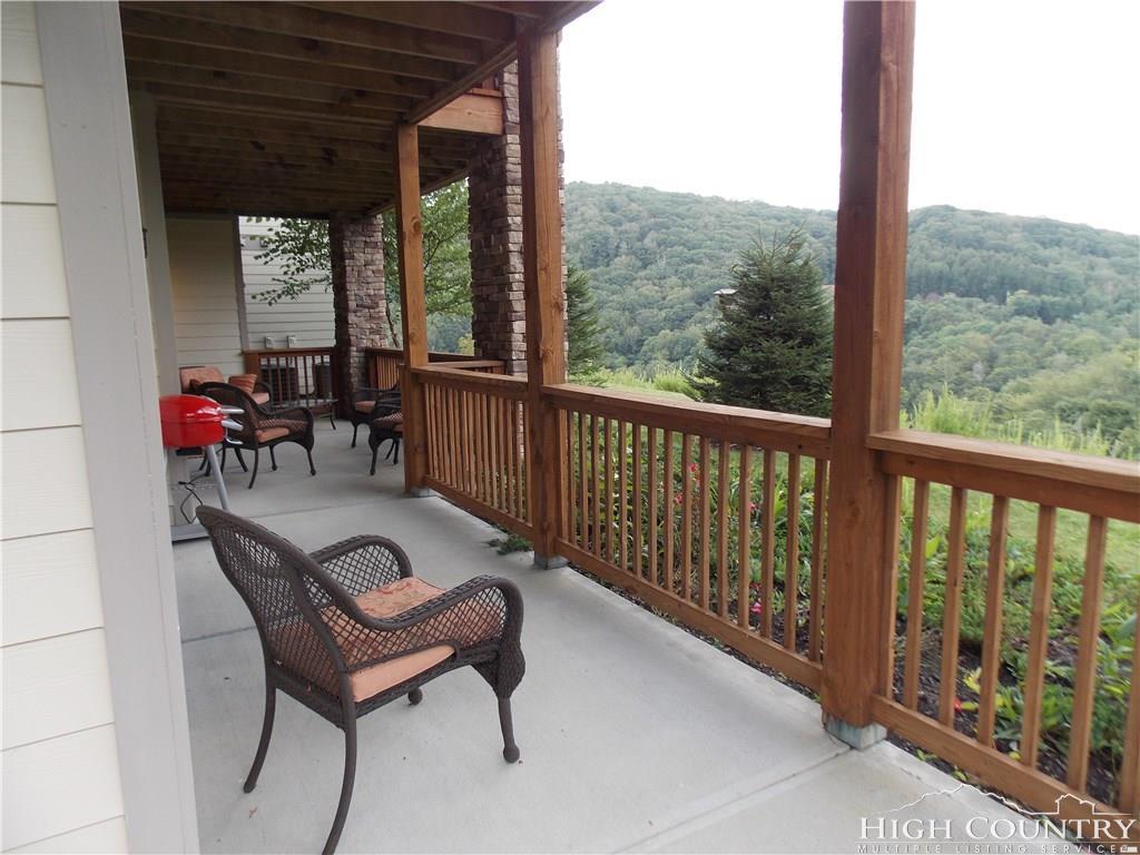 114 Red Deer Run - Photo 1