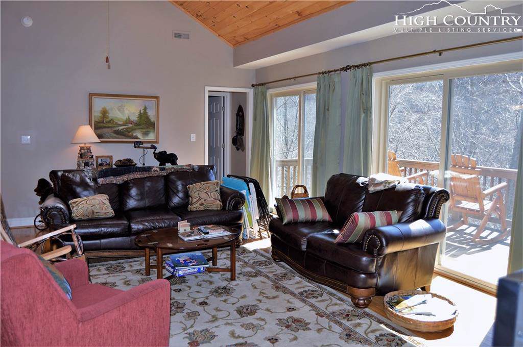 107 Deergrass Road - Photo 1