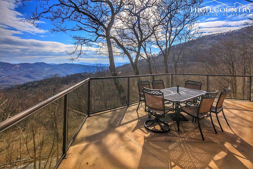 125 Fox Pointe Drive - Photo 1