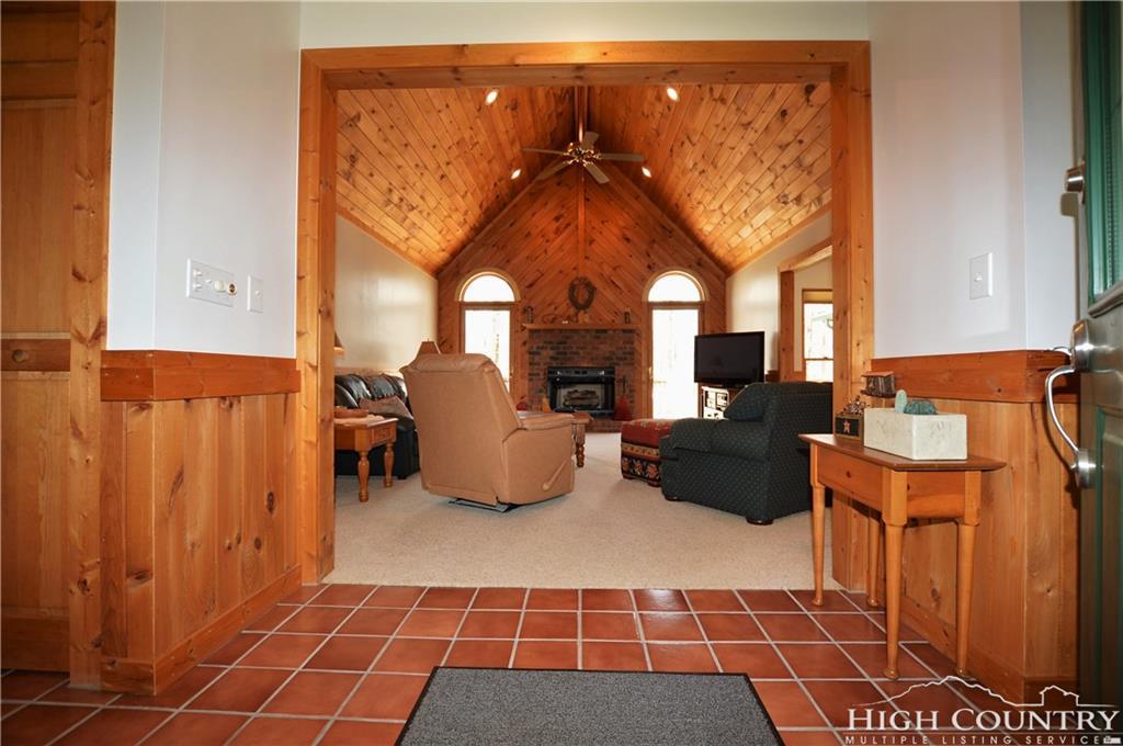 717 Pine Ridge Road - Photo 1