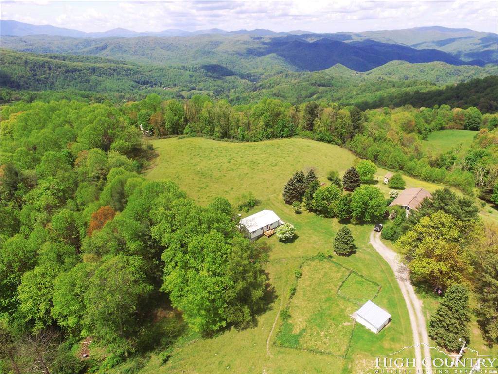 325 Mitchell Hill Lane - Photo 1