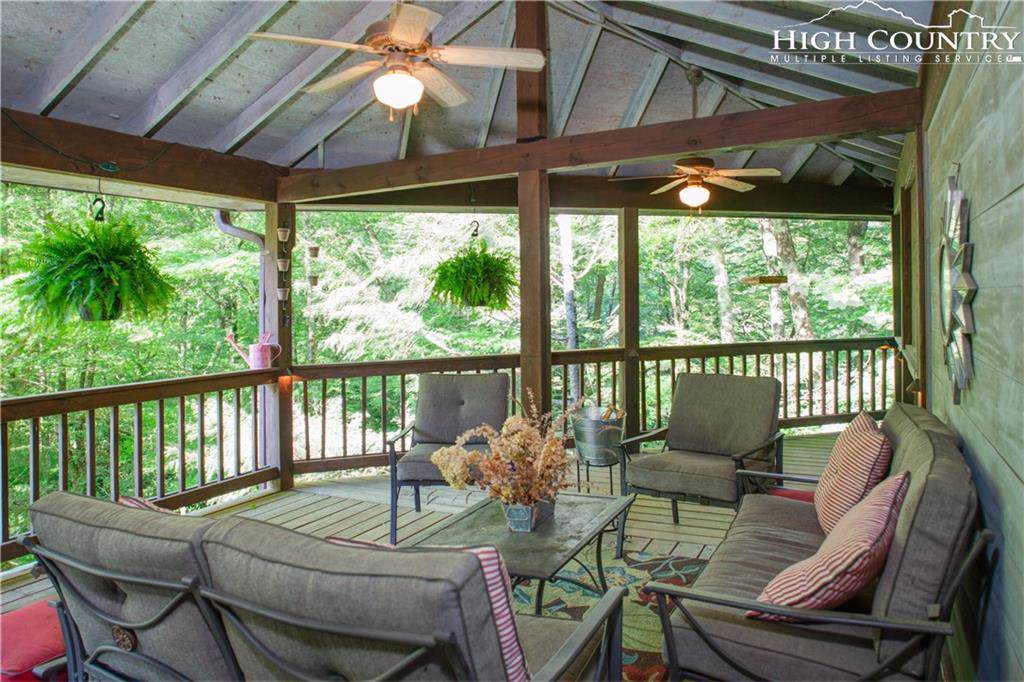 255 Country Club Lane - Photo 1