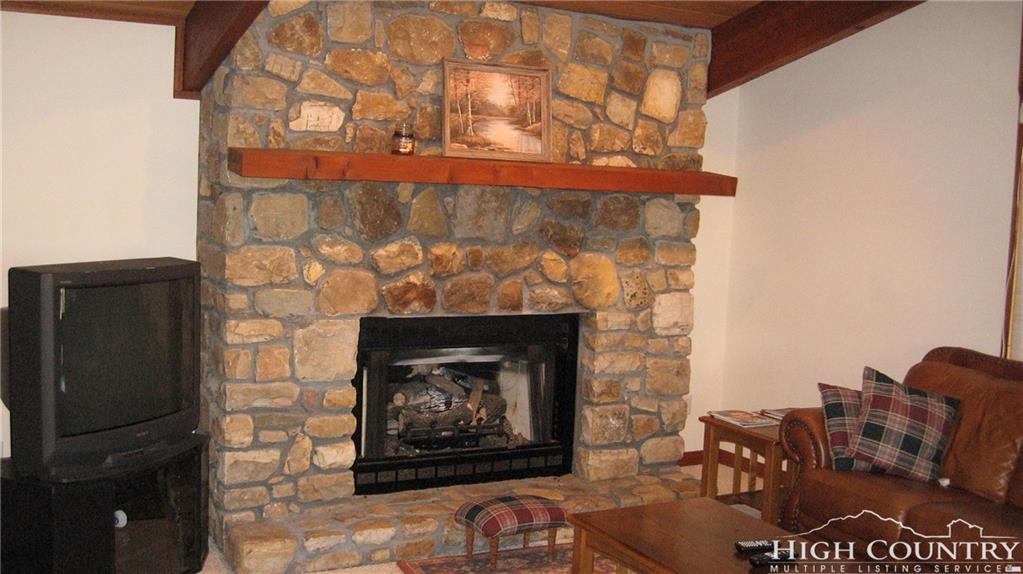 139 Clubhouse Road - Photo 1