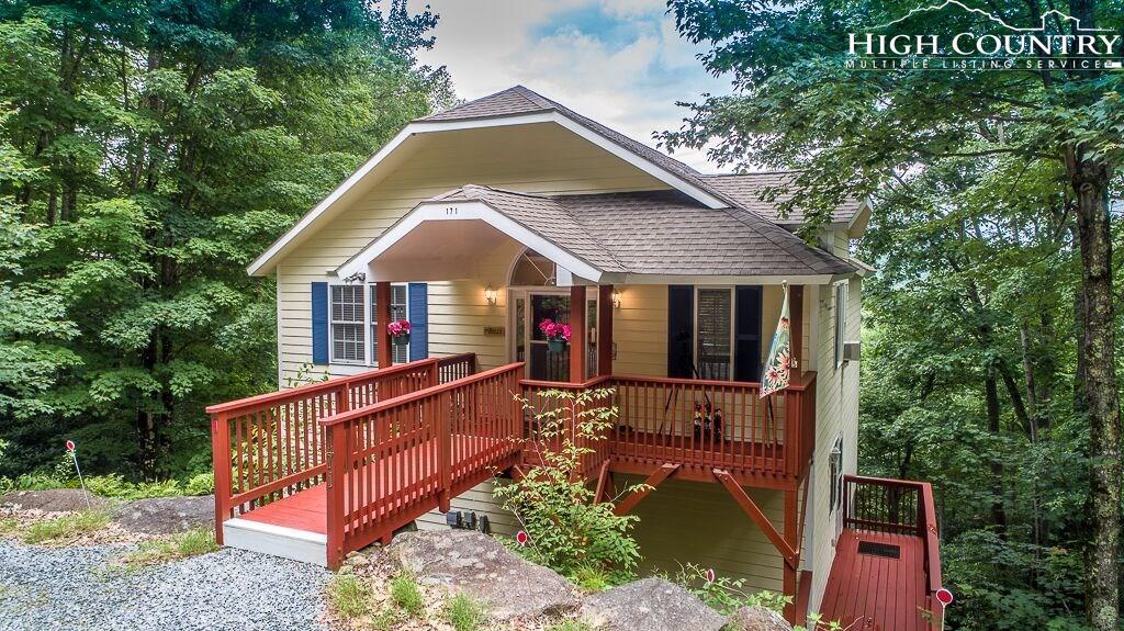 171 Rhododendron Drive - Photo 1