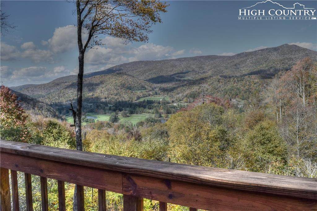 809 Raven Ridge Road - Photo 1