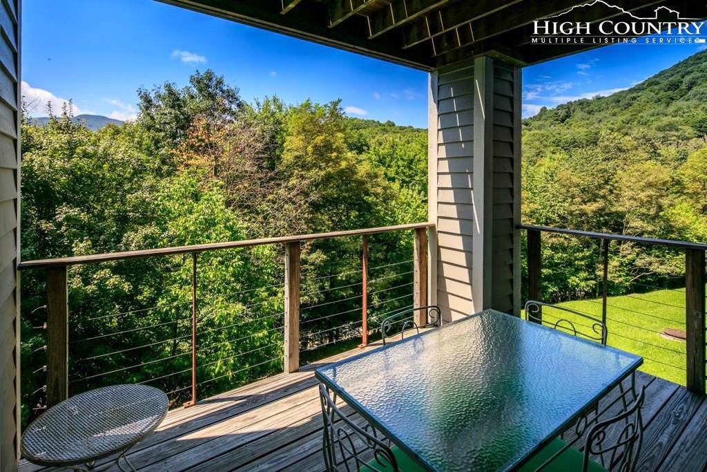 143 Hawks Peak Lane - Photo 1