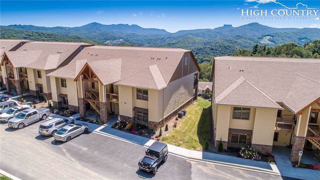 584 Penny Lane - Photo 1