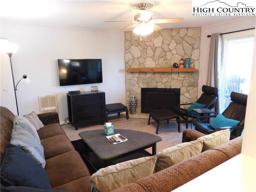 301 Pinnacle Inn Road - Photo 1
