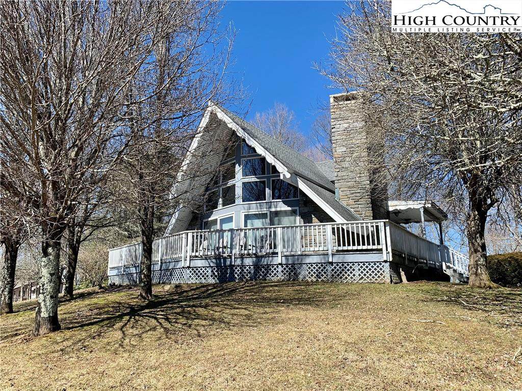 522 Laurel Lane - Photo 1