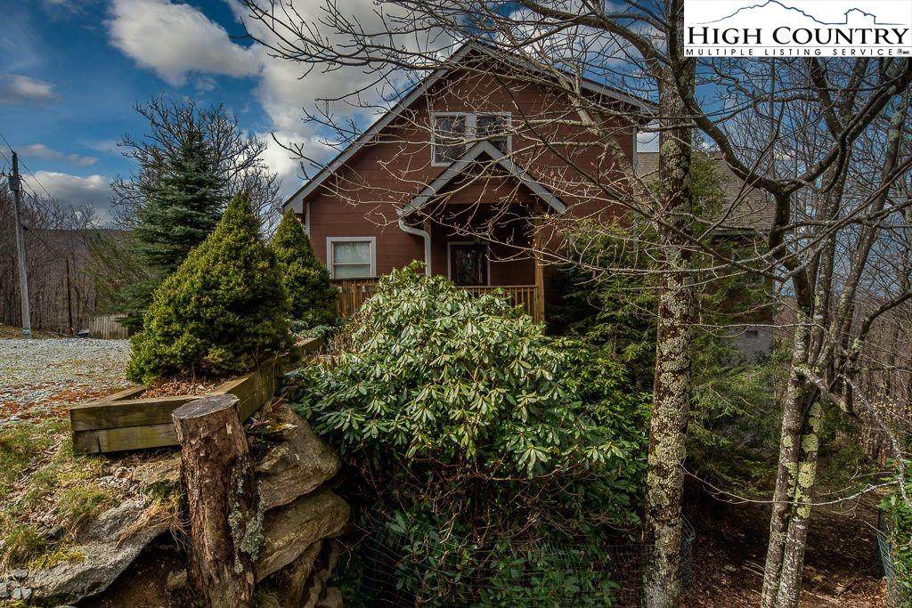 201 Pinnacle Ridge Road - Photo 1