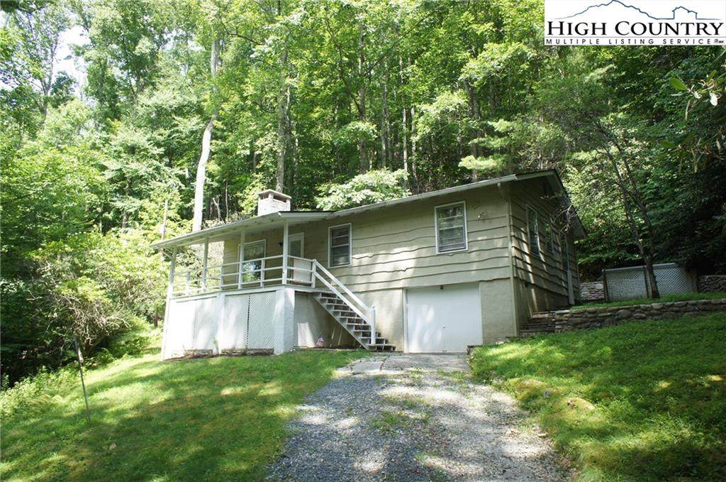 334 Whitaker Drive - Photo 1
