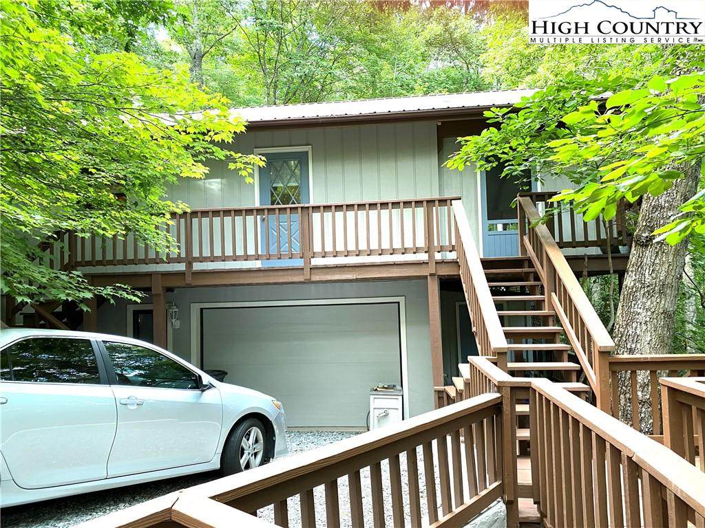 33 Goldfinch Road - Photo 1