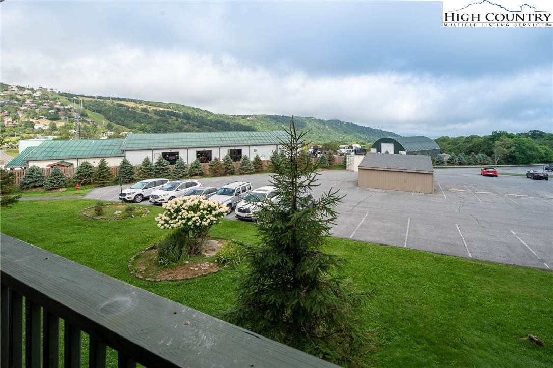 301 Pinnacle Inn Road - Photo 1