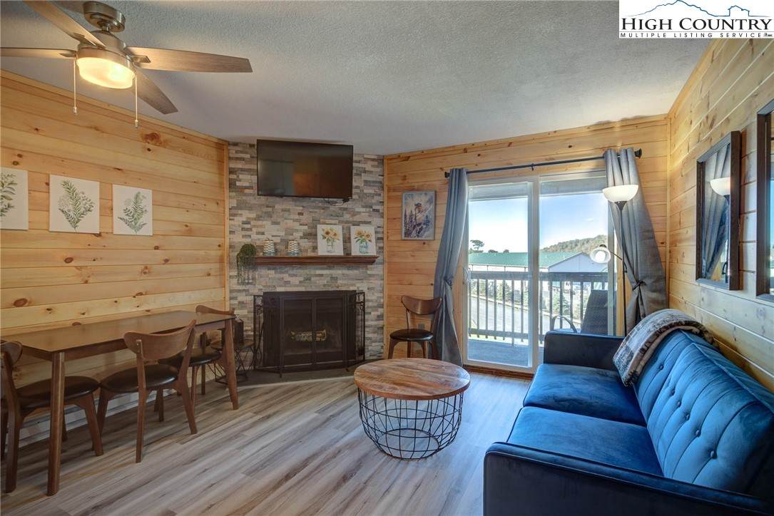 301 Pinnacle Inn - Photo 1