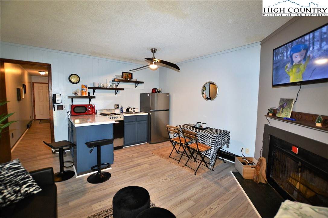 301 Pinnacle Inn Road - Photo 1