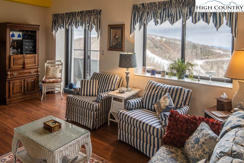 303 Sugar Top Drive - Photo 1
