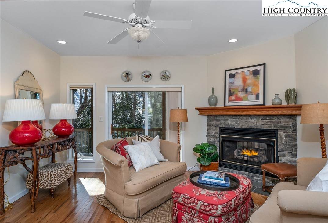 182 Evergreen Springs - Photo 1