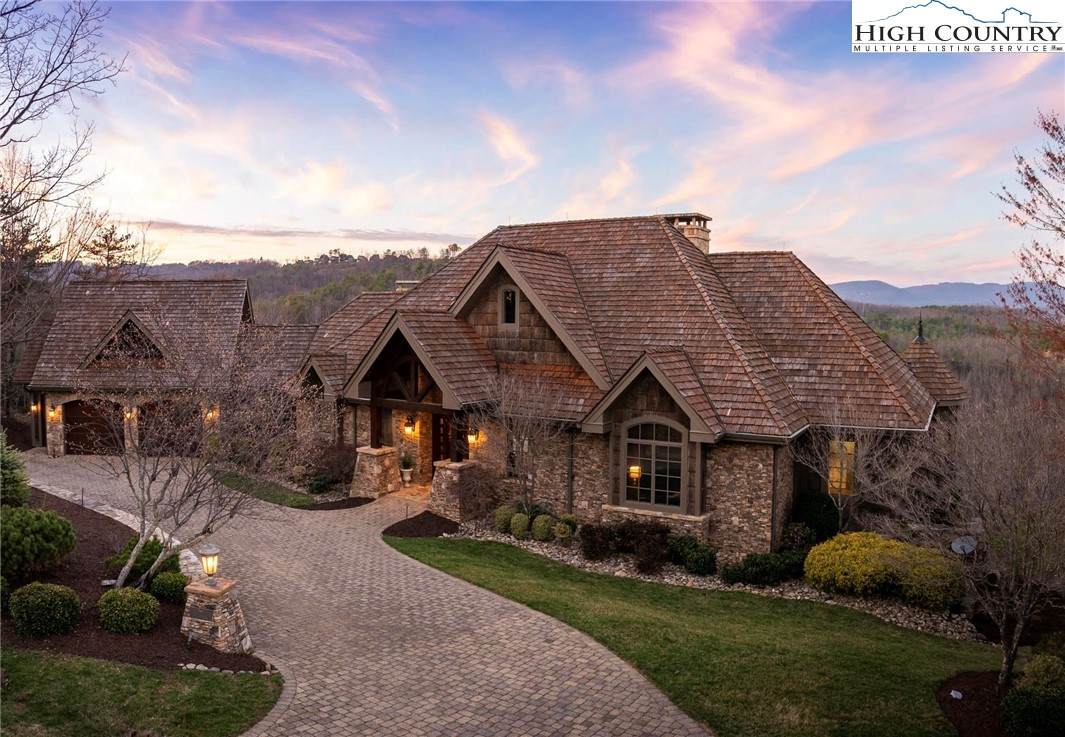 2054 Reynolds Parkway - Photo 1