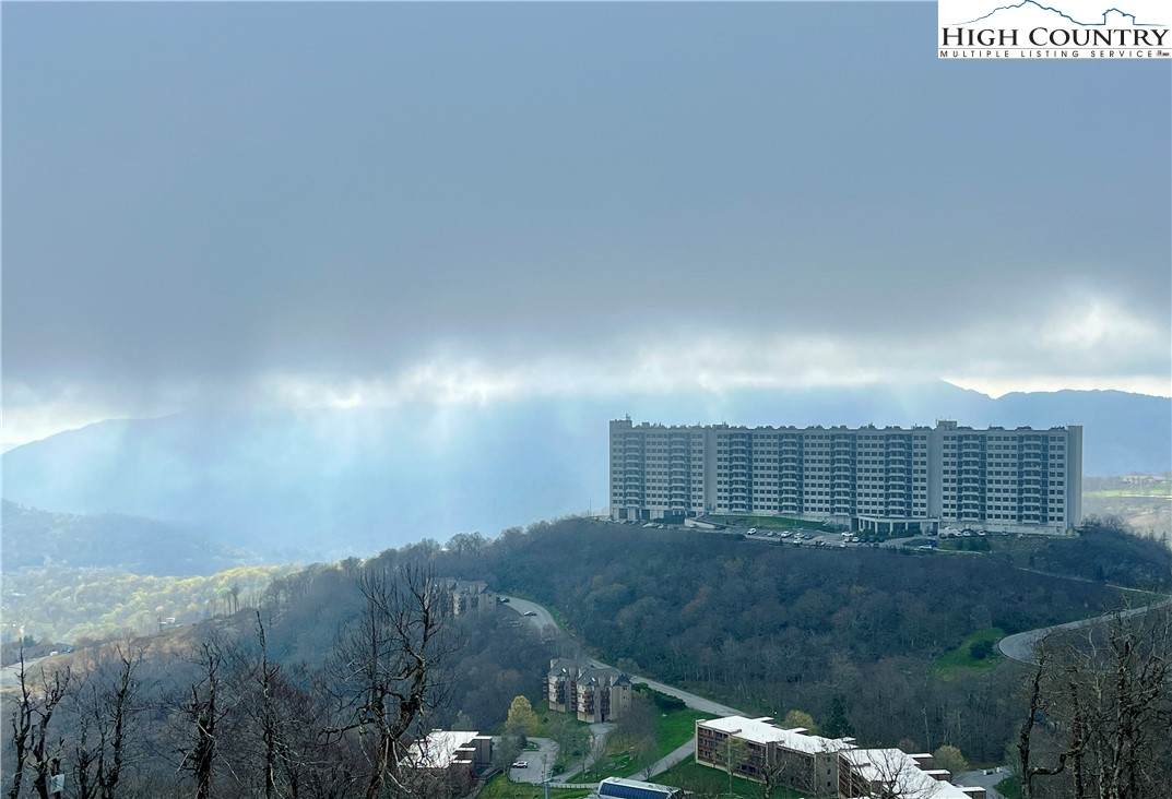 303 Sugar Top Drive - Photo 1