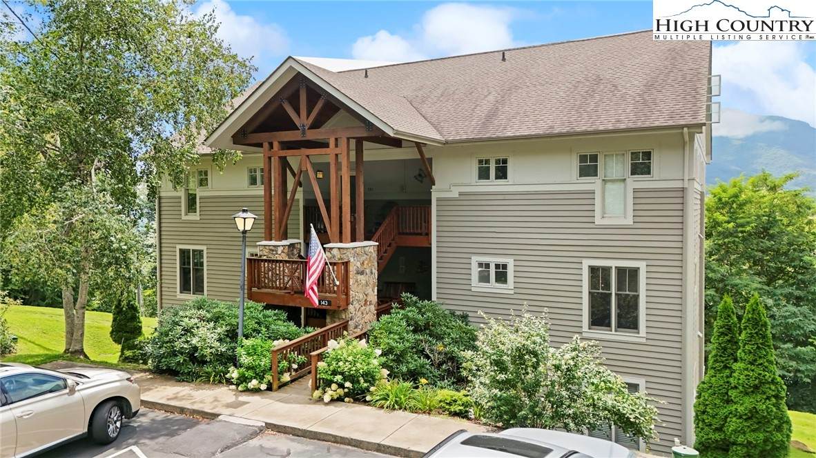 143 Hawks Peak Lane - Photo 1