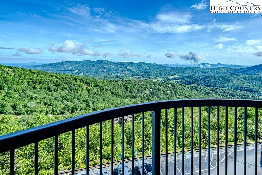 303 Sugar Top Drive - Photo 1